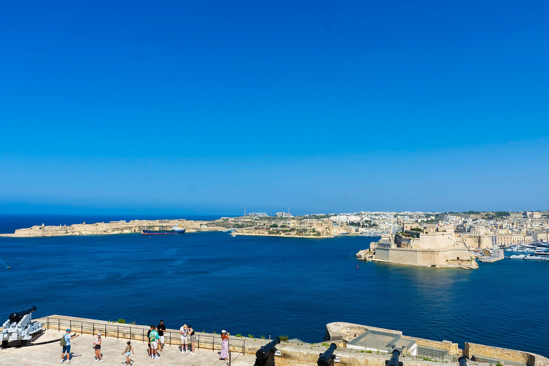 Il mare che fa la città: Amburgo, Istanbul, La Valletta, Madeira e Lagos